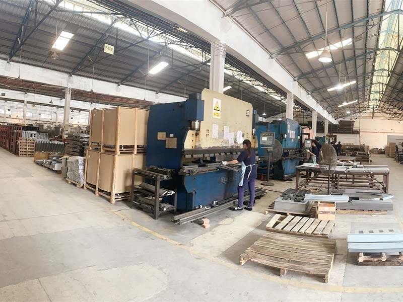 榮麥-生產(chǎn)車間內(nèi)部